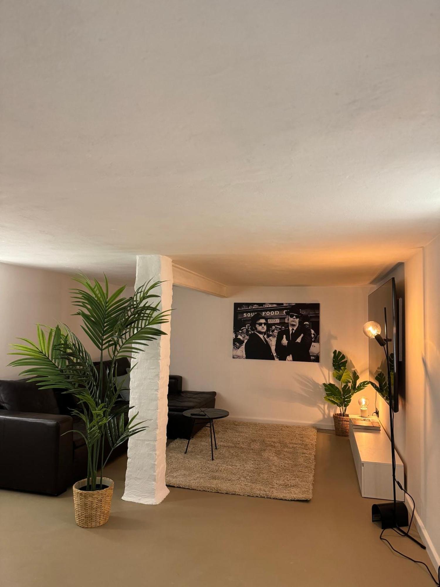 Stilvolle Wohnung In Wilmersdorf Berlín Exteriér fotografie
